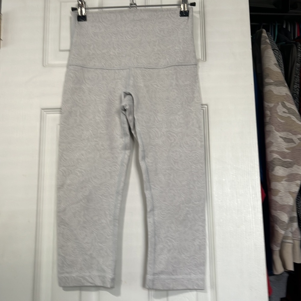 RARE White Lululemon Leggings - Picture 3 of 4